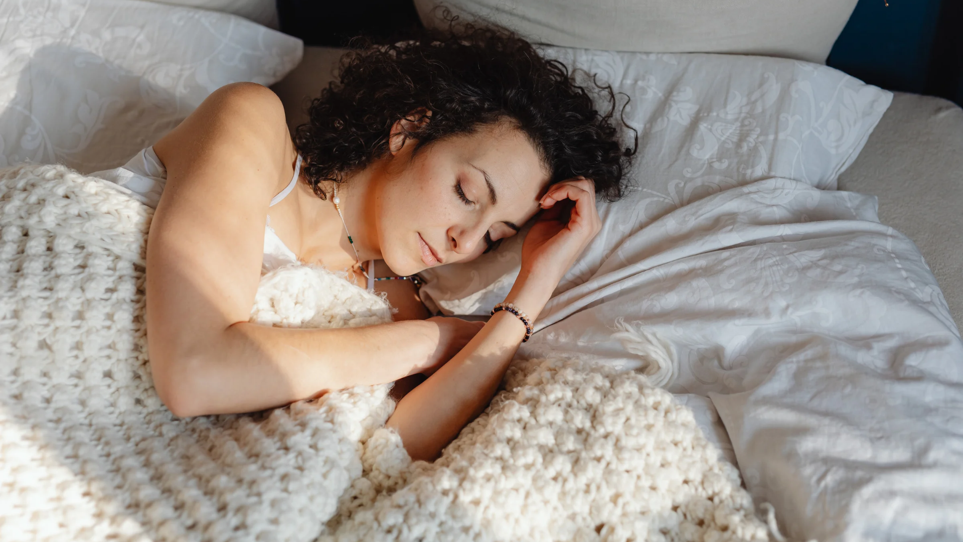 Mouth Breathing vs Nose Breathing: Why It Matters For Snoring And Sleep