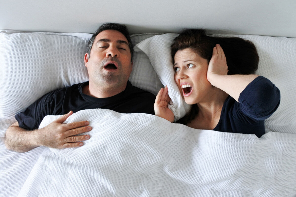 Noise Cancelling Earphones vs Noise Cancelling Earbuds